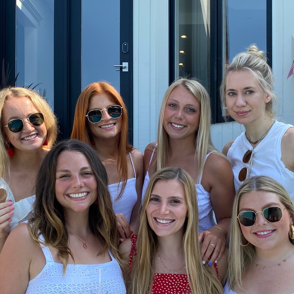 Meet your Posher, Abby